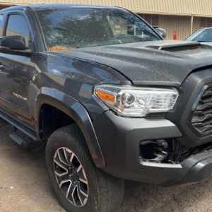 TOYOTA Tacoma 2021
